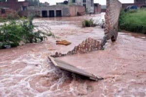 Low-level flooding continues in Indus, Ravi Rivers as water levels rise