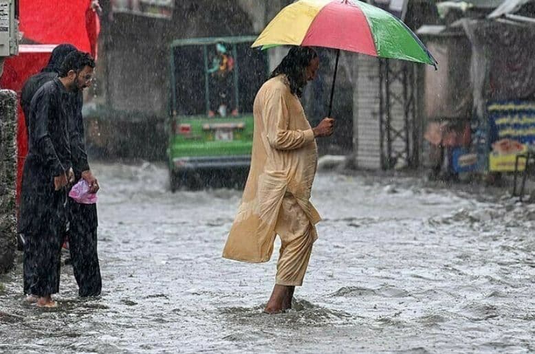 Fresh monsoon spell sets in, heavy rains expected across the country