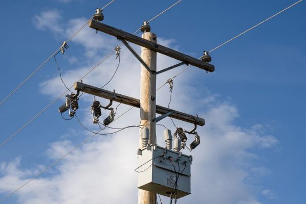 Govt ends free electricity benefit for officials