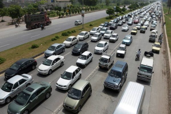 Major roads to remain blocked as Islamabad announces new traffic plan