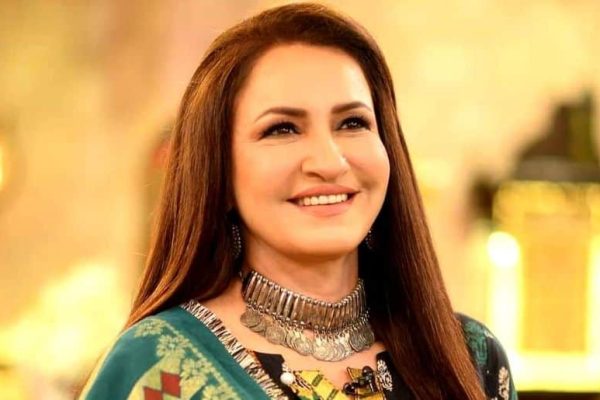 ‘They feel like they already know everything,’ Saba Faisal taunts young actors