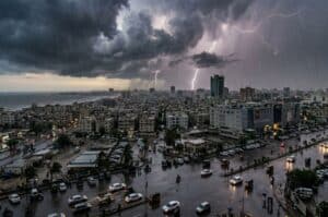 PMD warns of heavy rain, urban flooding in Karachi