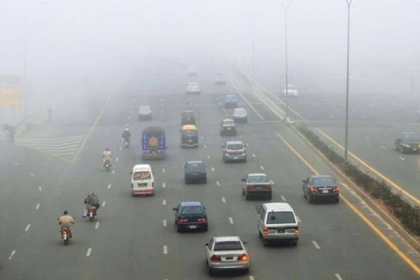 Thick Fog shuts down major Motorways