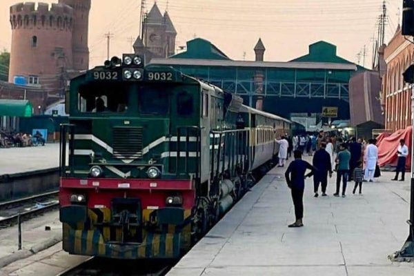 Pakistan Railways to run three special trains on Eid ul Azha