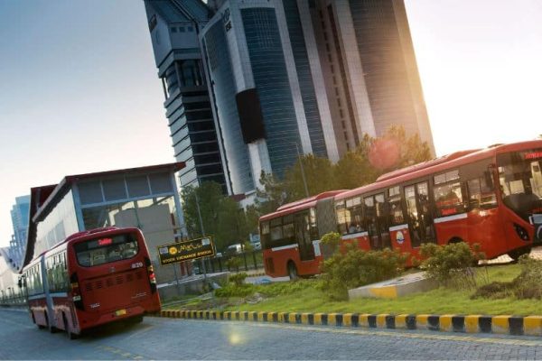 Metro bus traveling to Rawalpindi catches fire mid-route