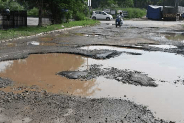 Karachi’s roads get a facelift as KMC launches major rehab programme