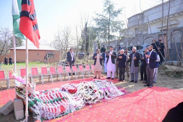 PM visits home of martyred Lt Col Shehzada Gul Faraz in Mansehra
