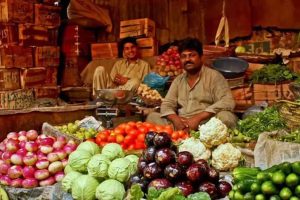 Weekly inflation drops despite 35% jump in tomato prices