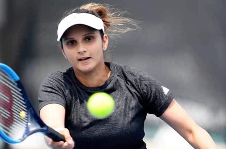 Sania Mirza students protesting