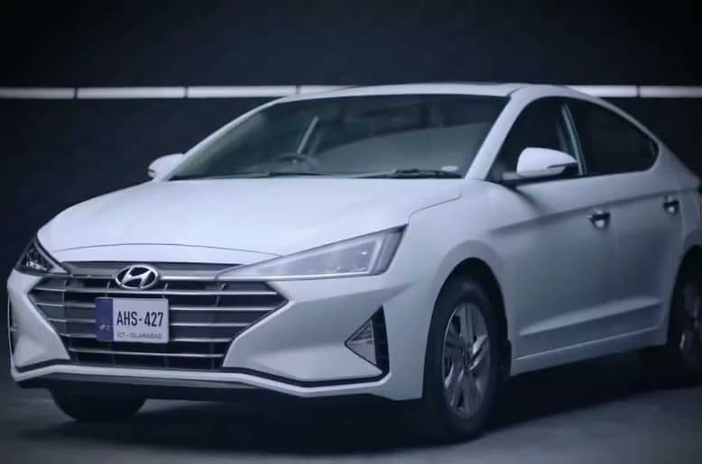 New Hyundai Elantra breaks records on first-day