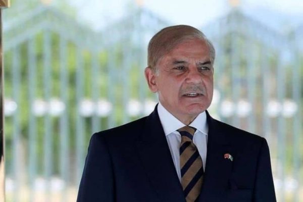PM announces massive cut in electricity prices