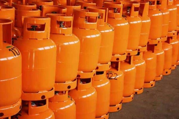 LPG price soars to Rs600 per kg in open market