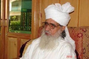 Religious scholar Allama Pir Syed Hussainuddin Shah passes away