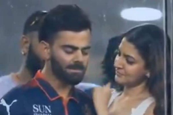 Anushka Sharma wipes Virat Kohli’s tears after IPL trophy win