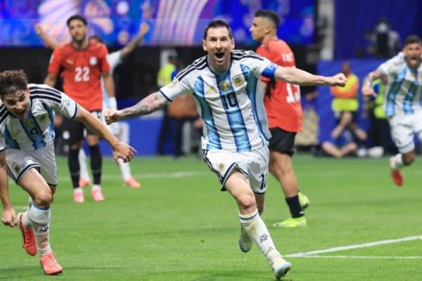Argentina reach FIFA World Cup final with victory over England