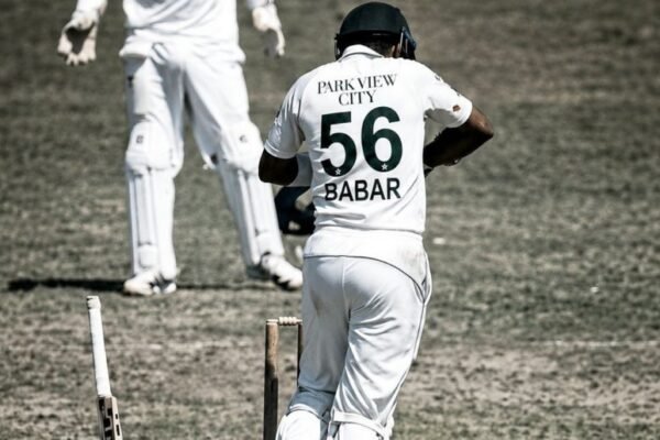 Babar Azam suffers finger injury during Pakistan warm-up match