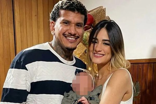 Football player Hector Bello pays tribute to wife who died in Venezuela earthquakes