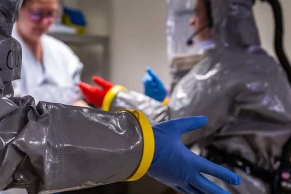 France records first Ebola case as doctor tests positive