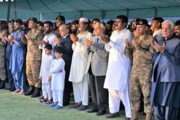 Funeral prayers of MI-17 helicopter crash martyrs offered at Chaklala Garrison