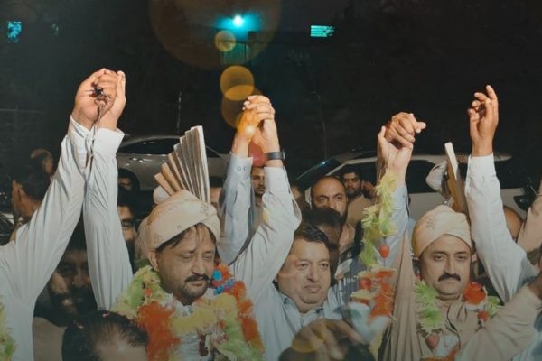 Councillor Raja Jameel Ahmed, Raja Rashid Altaf join IPP with hundreds of supporters