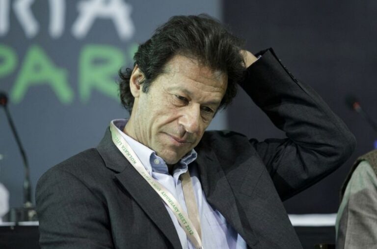 Imran Khan apologises over May 9, claims senior journalist