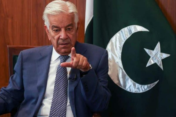 Khawaja Asif criticizes demand to abolish refugee seats ahead of AJK elections