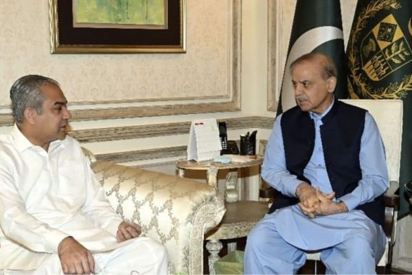 Mohsin Naqvi meets PM Shehbaz, shares details of SCO diplomatic outreach