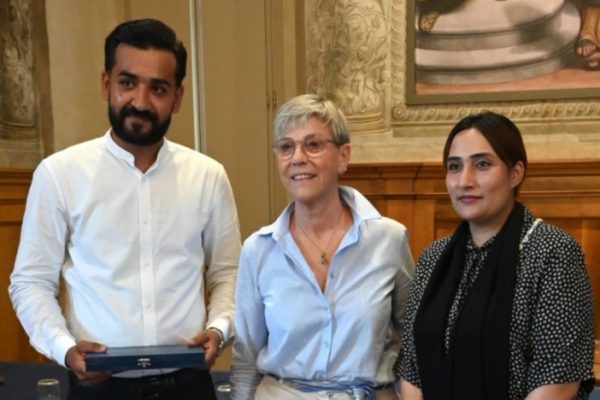 Naveed Aslam honoured in Italy for rescuing two children