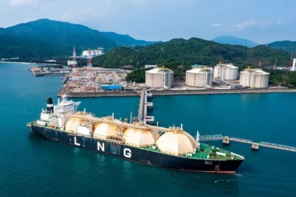 OGRA reduces LNG prices in Pakistan today by up to 27.71%