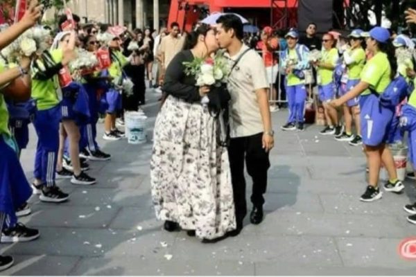 750 couples tie the knot ahead of FIFA World Cup final