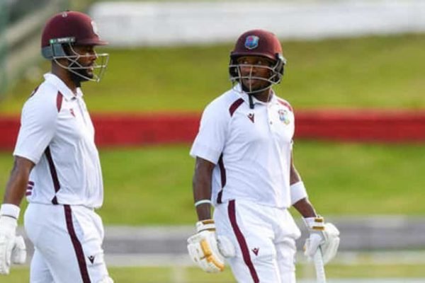 West Indies hold the edge, resume on 194/3 against Pakistan today