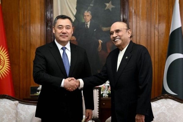 President Zardari reaches Kyrgyzstan on an official visit