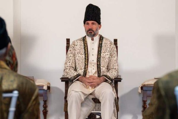 Prince Rahim Aga Khan V reaches Pakistan
