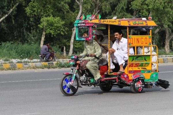 Qingqi rickshaws banned in Lahore