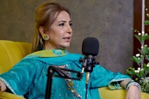Sabahat Bukhari supports 'healthy flirting' on drama sets