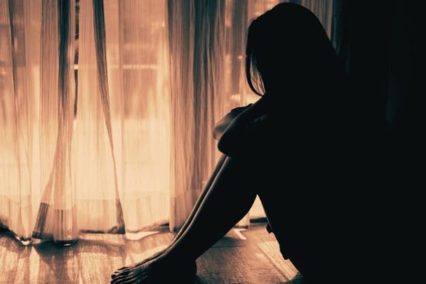 Teenage suicide in Pakistan: Warning signs every parent should look for