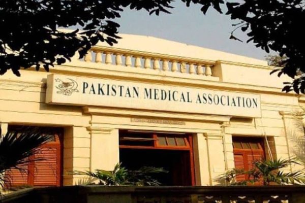 Medical body urges PM Shehbaz to ensure protection of doctors