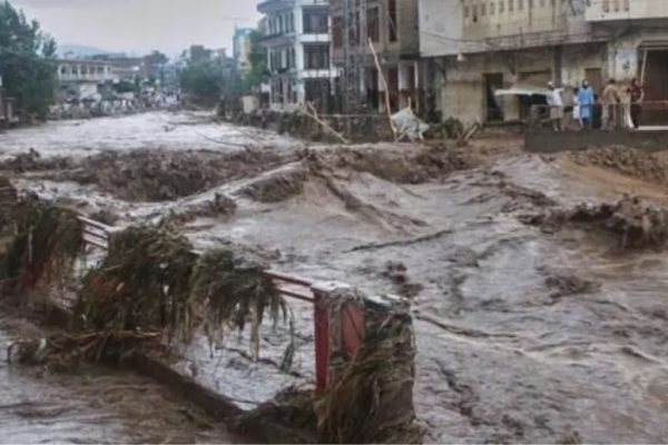 Lightning, flooding leave 2 dead, several injured in KP