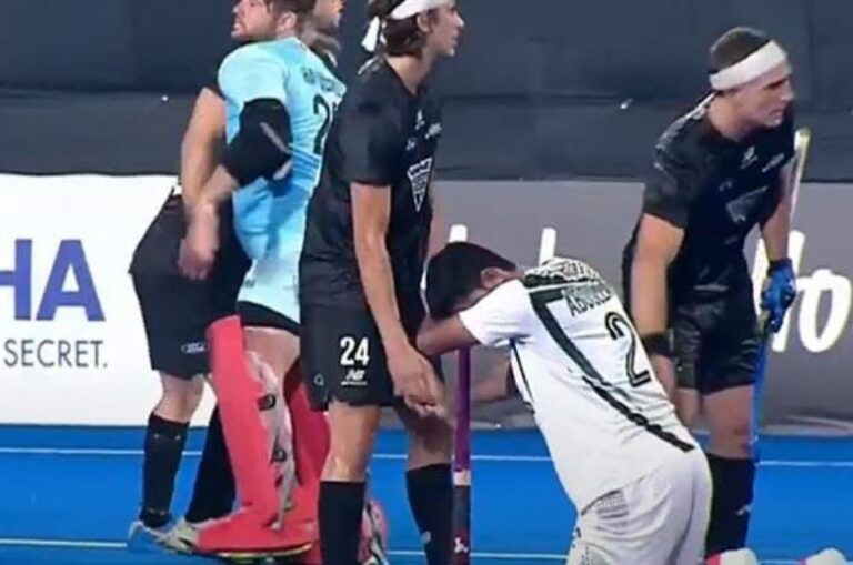 New Zealand dominate Pakistan to secure 4–2 World Cup victory