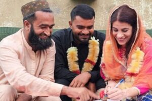 US woman travels to Pakistan for love, marries Pakistani man
