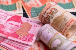 Pakistan posts lowest fiscal deficit in over two decades