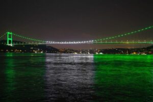 Istanbul’s martyrs bridge lit in Pakistani colours celebrating its 79th Independence Day, highlighting Turkey-Pakistan ties