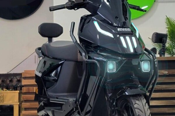 Evee Sqube looks good, but is it worth Rs240,000?