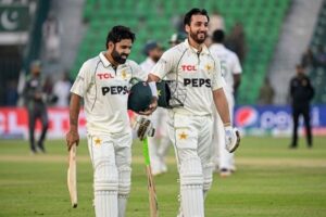 PCB issues show-cause notice over Rizwan, Imam’s Test selection