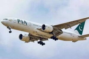 PIA reduces fare for Jeddah, Madinah flights