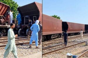 Five bogies of coal-loaded freight train derail at Kotri