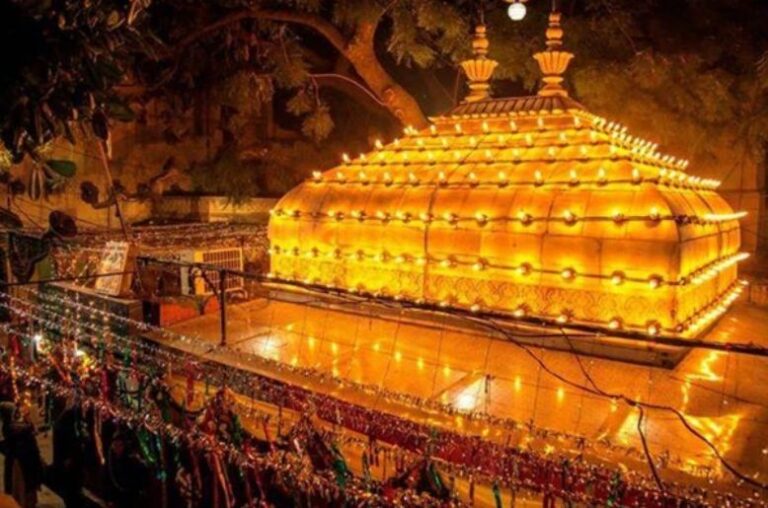 Ministry of Religious Affairs has invited applications from Pakistani pilgrims wishing to attend the annual Urs of Hazrat Amir Khusro urs.