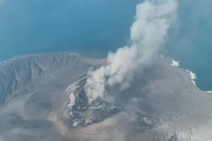 Anak Krakatau Volcano Eruption Disrupts Indonesia Flights
