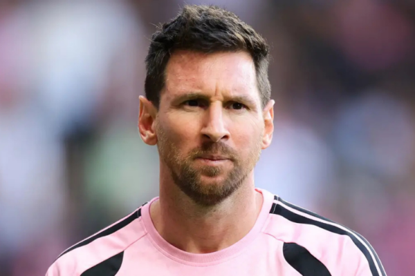 Lionel Messi reportedly agrees to buy Spanish club CD Eldense