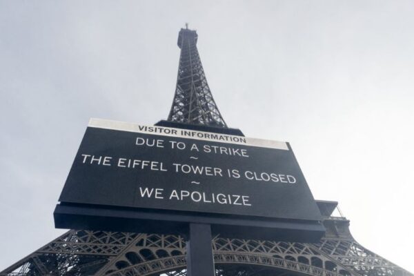 Why was the Eiffel Tower suddenly shut down?